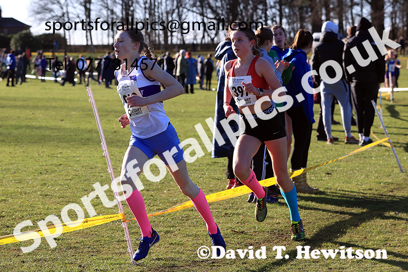 Girls under-13s 2025 Northern Cross Country Champs, Tatton Park, Knutsford, Cheshire. Photo: David T. Hewitson/Sports for All Pics